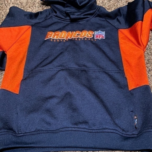 NFL Broncos hoodie - Picture 3 of 11